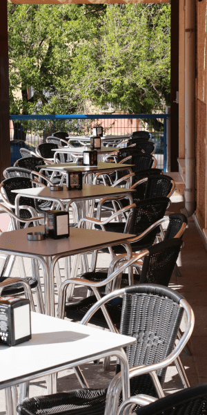 Cafetería en ibi Pou de Neu terraza